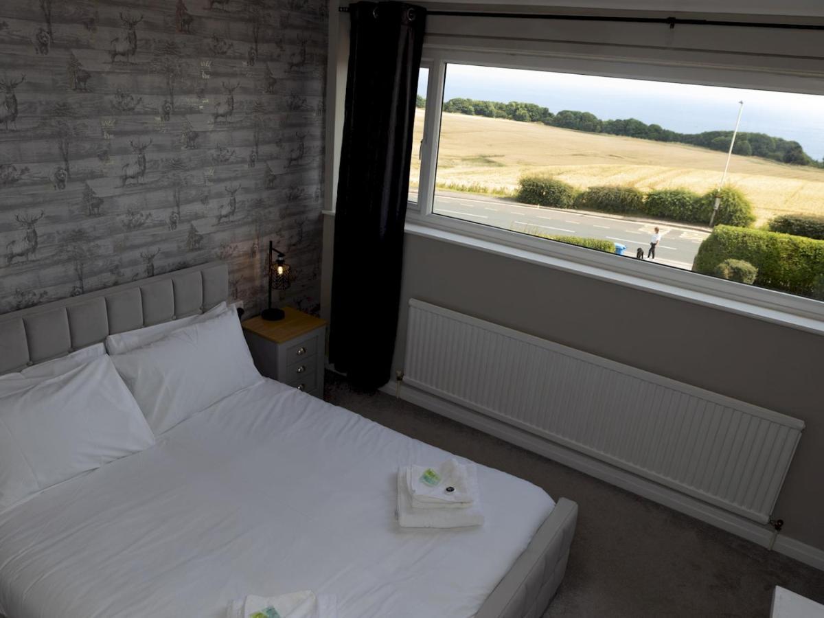 Pass The Keys Amazing 4 Bedroom Property- Hot Tub & Sea Viewsスカーバラ エクステリア 写真